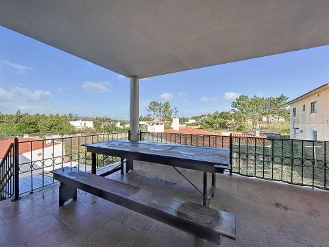 Moradia T4 Arrendamento em Nadadouro,Caldas da Rainha