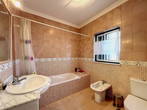 Moradia T4 Arrendamento em Nadadouro,Caldas da Rainha