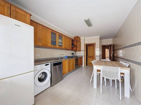 Apartamento T3 Venda em Caldas da Rainha - Santo Onofre e Serra do Bouro,Caldas da Rainha