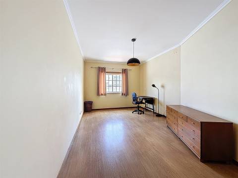 Apartamento T3 Venda em Caldas da Rainha - Santo Onofre e Serra do Bouro,Caldas da Rainha