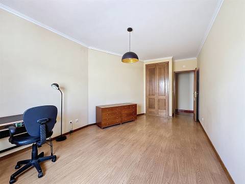 Apartamento T3 Venda em Caldas da Rainha - Santo Onofre e Serra do Bouro,Caldas da Rainha