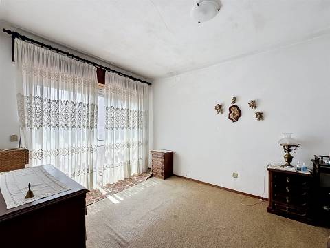 Moradia T4 Venda em Tornada e Salir do Porto,Caldas da Rainha