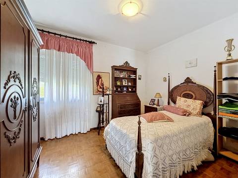 Moradia T4 Venda em Tornada e Salir do Porto,Caldas da Rainha