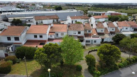 Moradia T4 Venda em Tornada e Salir do Porto,Caldas da Rainha