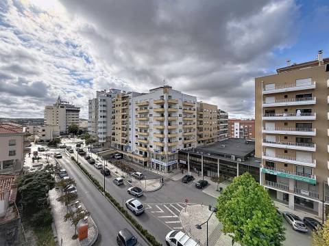 Apartamento T2 Venda em Leiria, Pousos, Barreira e Cortes,Leiria