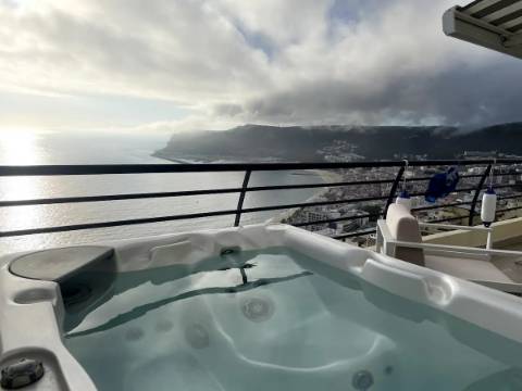 Apartamento T2 VENDA com vista para o mar Sky & Sea - Jacuzzi Terraço – Setúbal - Portugal, equipado