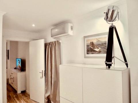 Apartamento T2 VENDA com vista para o mar Sky & Sea - Jacuzzi Terraço – Setúbal - Portugal, equipado