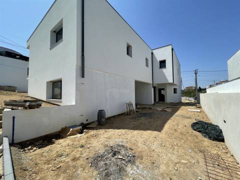 Moradia Geminada T3 Venda em São Roque,Oliveira de Azeméis