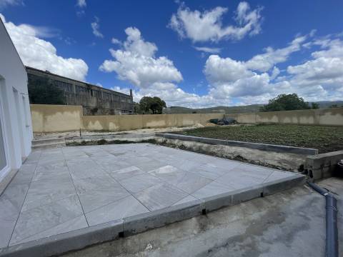 Moradia Isolada T3 Venda em Oliveira de Azeméis, Santiago de Riba-Ul, Ul, Macinhata da Seixa e Madail,Oliveira de Azeméis