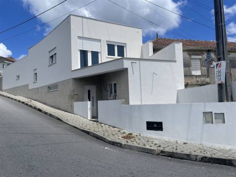 Moradia Isolada T3 Venda em Oliveira de Azeméis, Santiago de Riba-Ul, Ul, Macinhata da Seixa e Madail,Oliveira de Azeméis