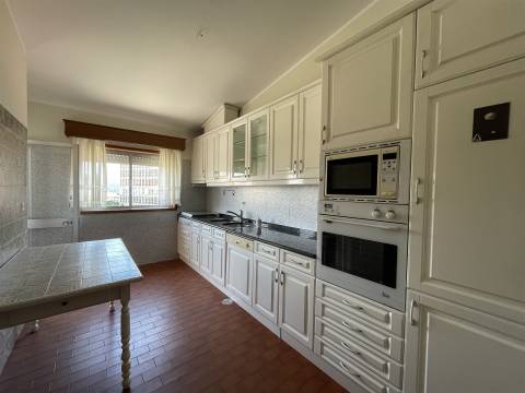 Apartamento T2 Venda em Oliveira de Azeméis, Santiago de Riba-Ul, Ul, Macinhata da Seixa e Madail,Oliveira de Azeméis