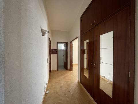 Apartamento T2 Venda em Oliveira de Azeméis, Santiago de Riba-Ul, Ul, Macinhata da Seixa e Madail,Oliveira de Azeméis