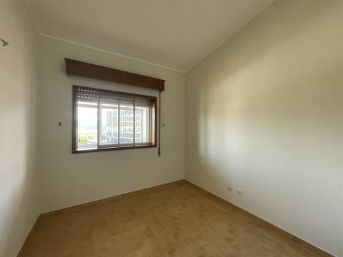 Apartamento T2 Venda em Oliveira de Azeméis, Santiago de Riba-Ul, Ul, Macinhata da Seixa e Madail,Oliveira de Azeméis