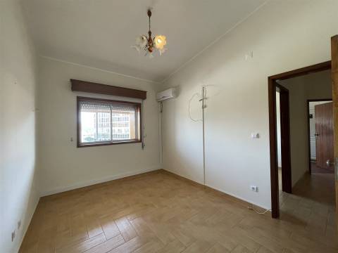 Apartamento T2 Venda em Oliveira de Azeméis, Santiago de Riba-Ul, Ul, Macinhata da Seixa e Madail,Oliveira de Azeméis