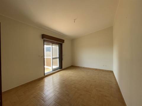 Apartamento T2 Venda em Oliveira de Azeméis, Santiago de Riba-Ul, Ul, Macinhata da Seixa e Madail,Oliveira de Azeméis