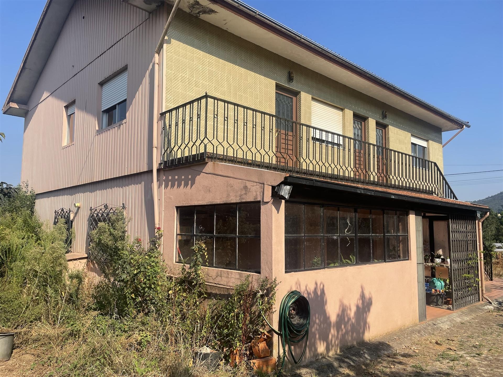 Moradia Isolada T4 Venda em Ossela,Oliveira de Azeméis
