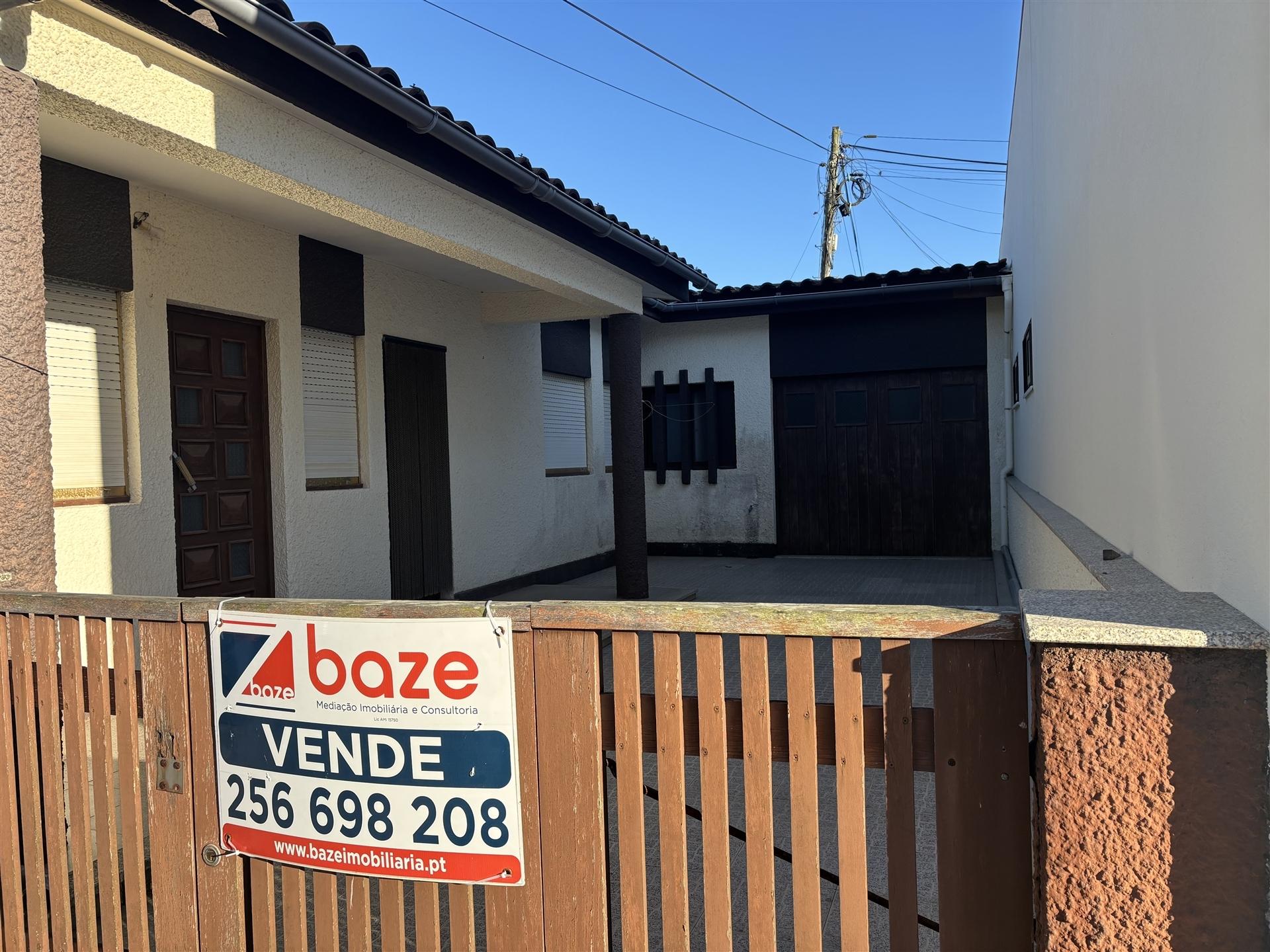 Moradia em Banda T3 Venda em Ovar, São João, Arada e São Vicente de Pereira Jusã,Ovar