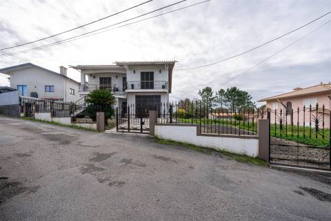 Moradia Isolada T3 Venda em Vila de Cucujães,Oliveira de Azeméis