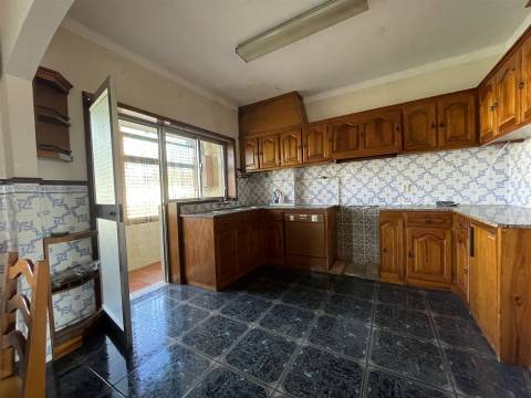 Apartamento T2 Venda em Oliveira de Azeméis, Santiago de Riba-Ul, Ul, Macinhata da Seixa e Madail,Oliveira de Azeméis