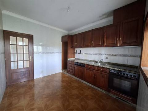 Moradia Geminada T5 Venda em São Miguel do Souto e Mosteirô,Santa Maria da Feira