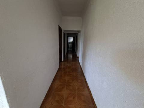 Moradia Geminada T5 Venda em São Miguel do Souto e Mosteirô,Santa Maria da Feira
