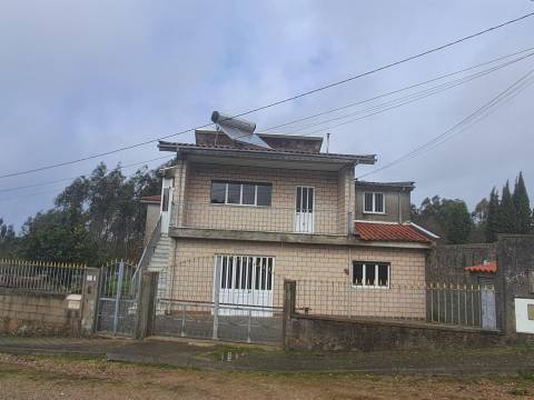 Moradia Geminada T5 Venda em São Miguel do Souto e Mosteirô,Santa Maria da Feira