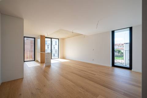 Apartamento T3 Venda em Oliveira de Azeméis, Santiago de Riba-Ul, Ul, Macinhata da Seixa e Madail,Oliveira de Azeméis