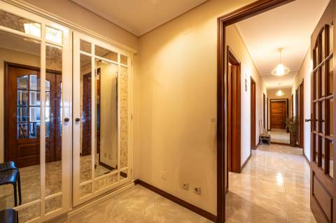 Apartamento T3 Venda em Paços de Brandão,Santa Maria da Feira