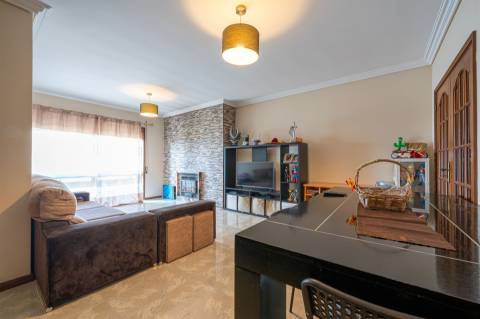 Apartamento T3 Venda em Paços de Brandão,Santa Maria da Feira