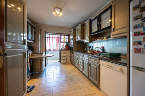 Apartamento T3 Venda em Paços de Brandão,Santa Maria da Feira