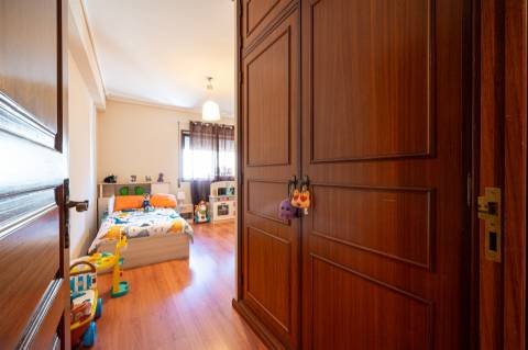 Apartamento T3 Venda em Paços de Brandão,Santa Maria da Feira