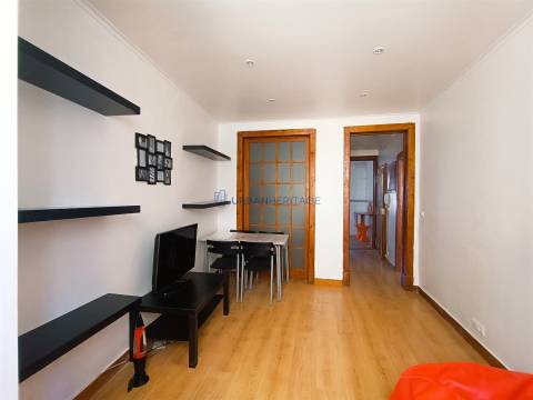 Apartamento T2 Venda em Estrela,Lisboa