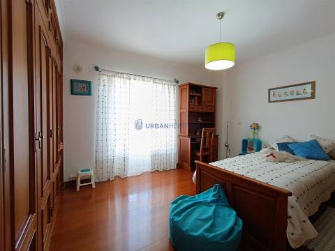 Moradia Isolada T4+1 Venda em Carvoeira,Mafra