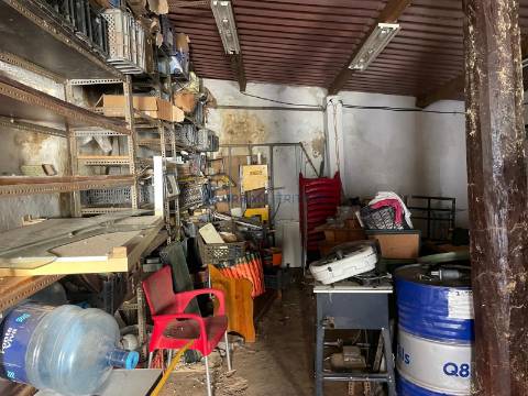 Arrecadação  Venda em Miragaia e Marteleira,Lourinhã