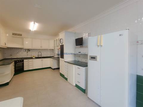 Apartamento T3 Venda em Mina de Água,Amadora