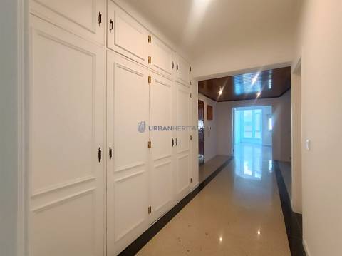 Apartamento T3 Venda em Mina de Água,Amadora