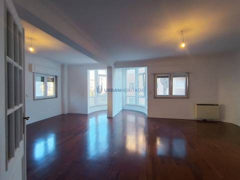 Apartamento T3 Venda em Mina de Água,Amadora