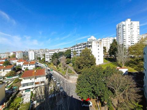 Apartamento T2 Venda em Massamá e Monte Abraão,Sintra