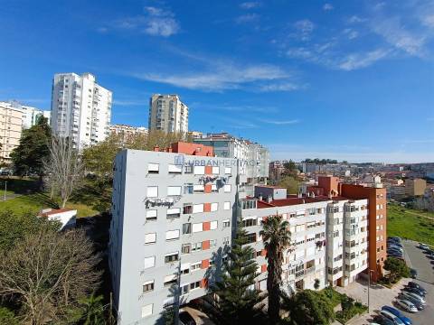 Apartamento T2 Venda em Massamá e Monte Abraão,Sintra