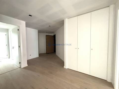 Apartamento T3 Venda em Carnaxide e Queijas,Oeiras