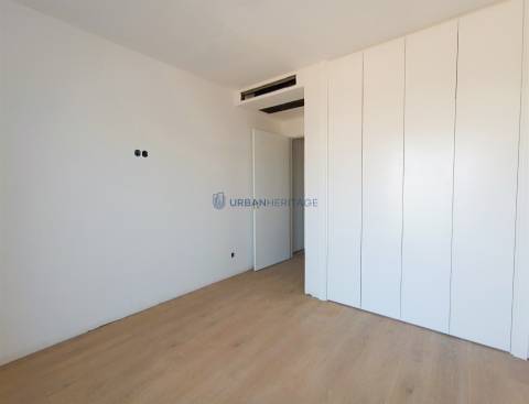 Apartamento T2 Venda em Carnaxide e Queijas,Oeiras