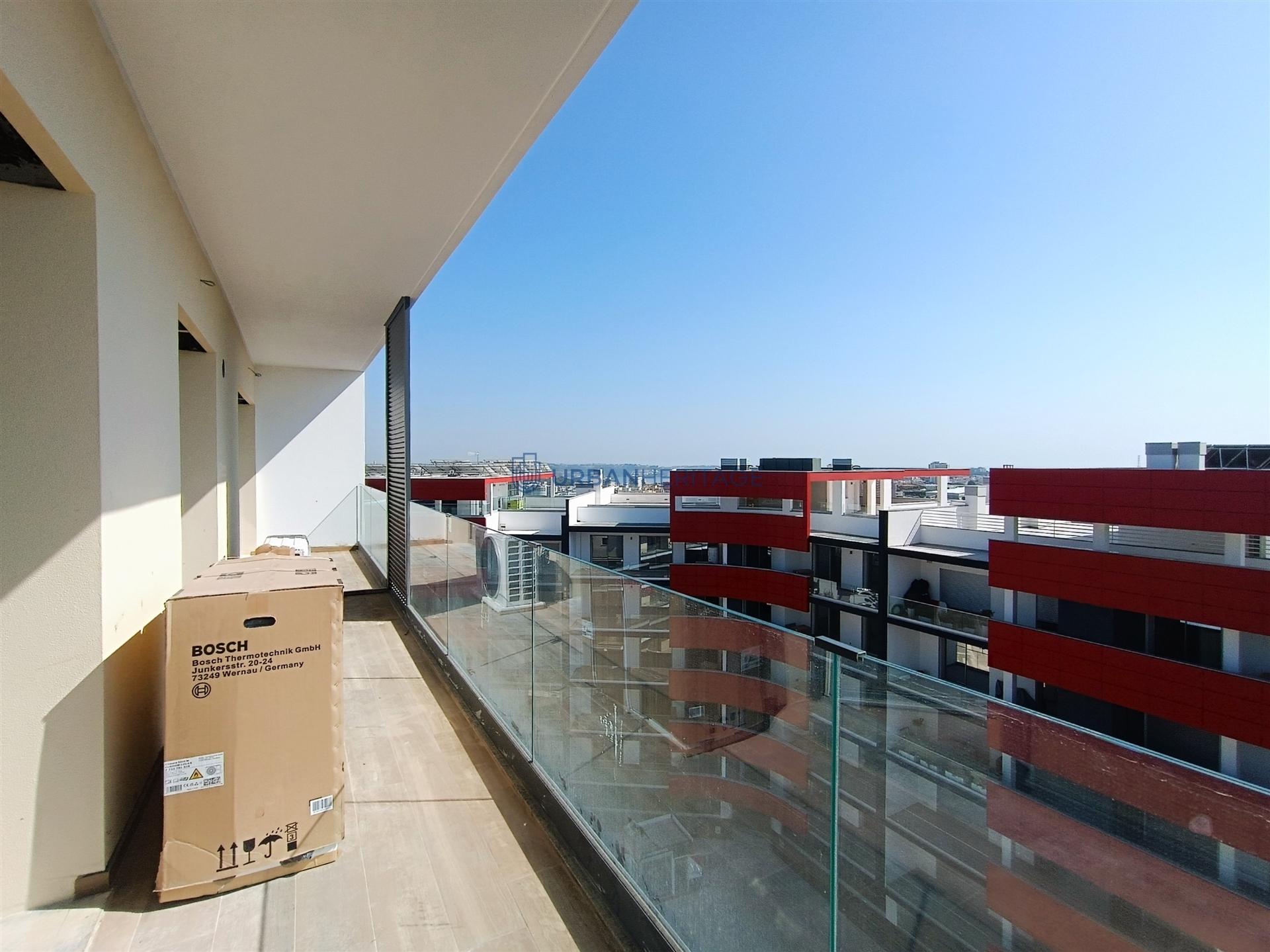 Apartamento T2 Venda em Carnaxide e Queijas,Oeiras
