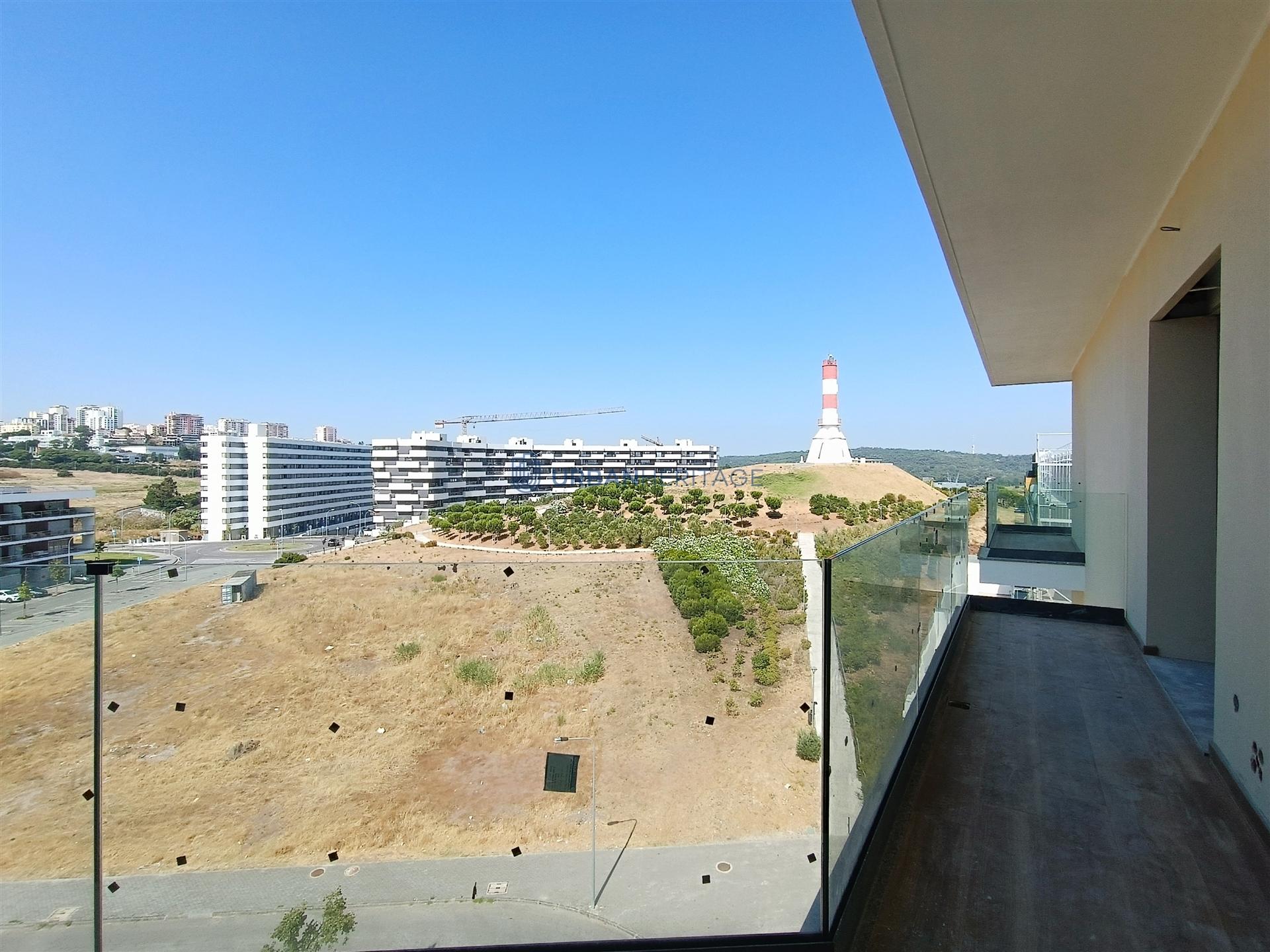 Apartamento T4 Venda em Carnaxide e Queijas,Oeiras
