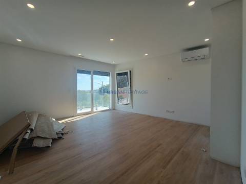 Moradia Isolada T3 Venda em Rio de Mouro,Sintra