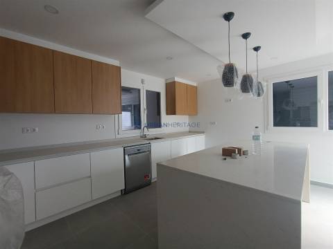 Moradia Isolada T3 Venda em Rio de Mouro,Sintra