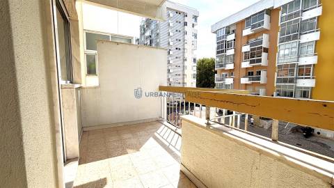 Apartamento T2 Venda em Oeiras e São Julião da Barra, Paço de Arcos e Caxias,Oeiras