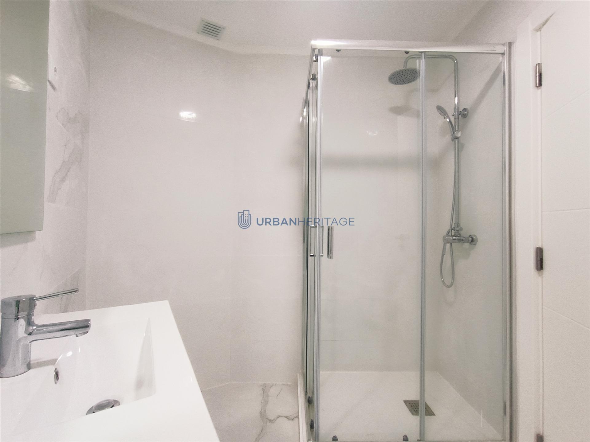 Apartamento T2 Venda em Mina de Água,Amadora