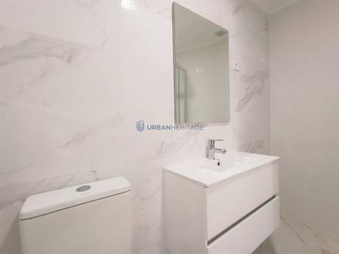 Apartamento T2 Venda em Mina de Água,Amadora