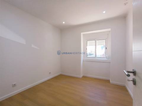 Apartamento T2 Venda em Mina de Água,Amadora