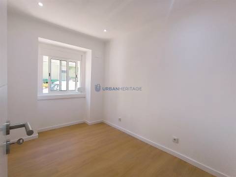 Apartamento T2 Venda em Mina de Água,Amadora